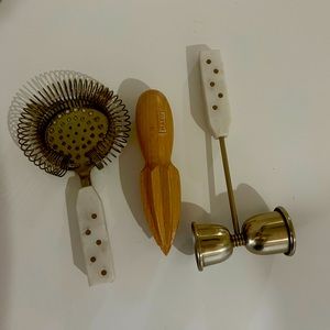 Bar tools shaker and juicer